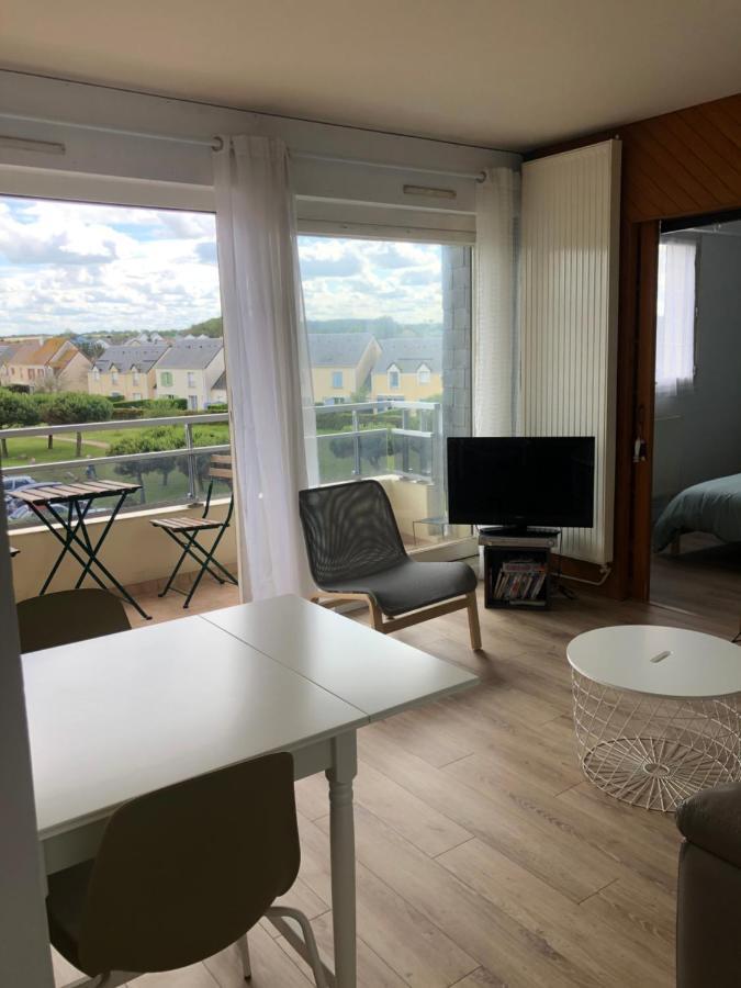 Апартаменты Bleu Sale - F2 Courseulles Avec Balcon Экстерьер фото